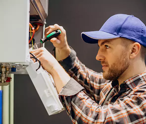 Expert Plumber for Tankless Water Heater Maintenance in Lakewood, WA: Schedule Professional Maintenance Services with Us